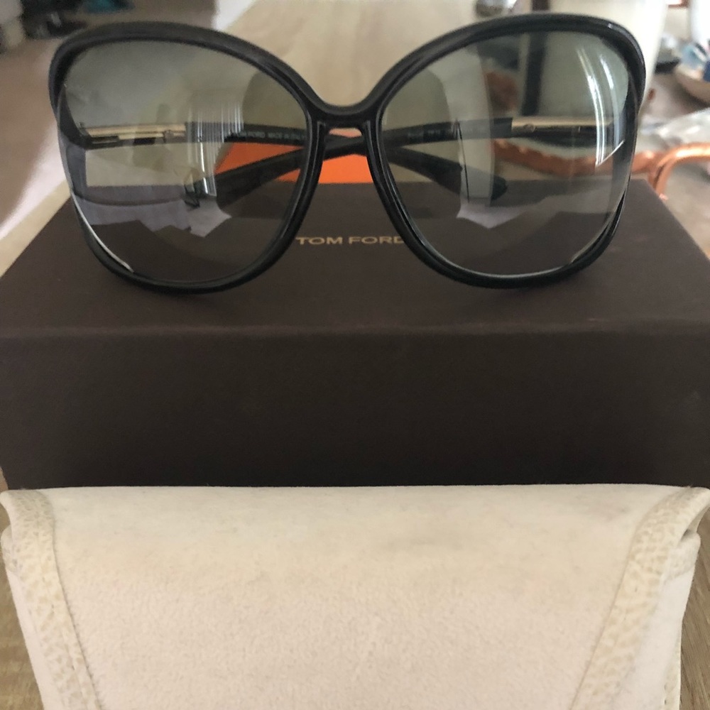 Tom Ford ‘Raquel’ style 63 mm Sunglasses